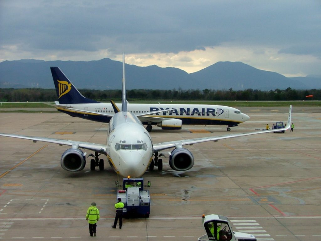 Ryanair oferta 200 puestos de trabajo en Sevilla 