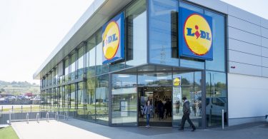 Lidl busca trabajadores para sus nuevas tiendas: sueldos de 1.300 euros