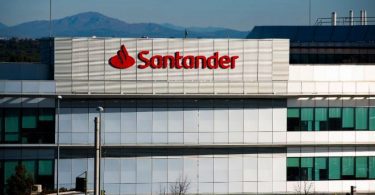 Trabaja en un banco: BBVA y Santander lanzan más de 700 ofertas de empleo