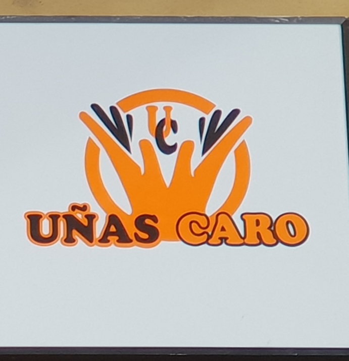 UÑASCARO